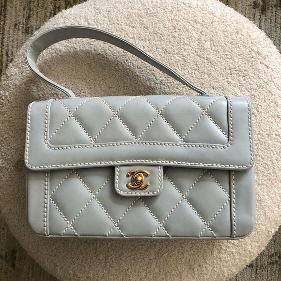 Chanel Flap Bag - Picture 4 of 12